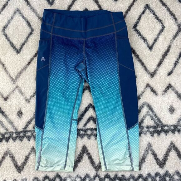 Athleta Crops   - Picture 1 of 4